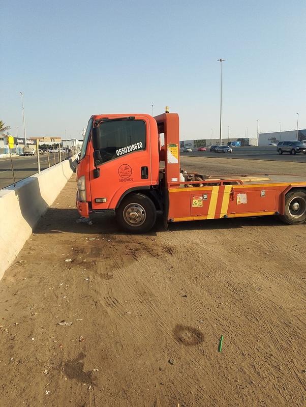 سطحات متخصصة لنقل سيارات